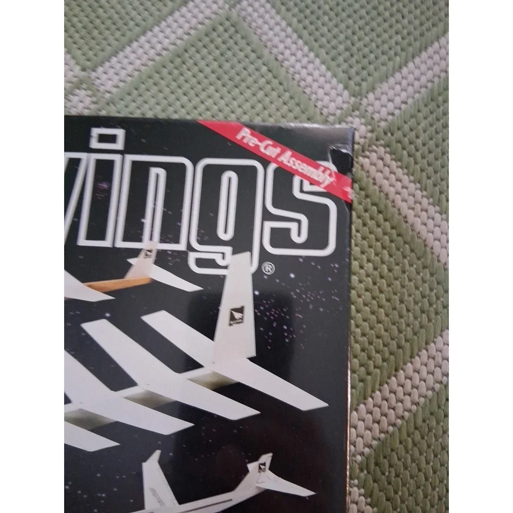 White Wings 8 Excellent Paper & Balsa Airplanes 1993 AG Industries Sealed